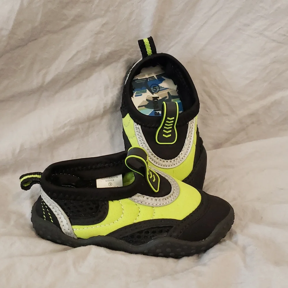 Koala kids water shoes